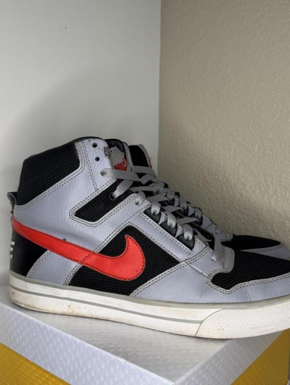 Nike Delta Force High 370424-062 – Men’s Size 9